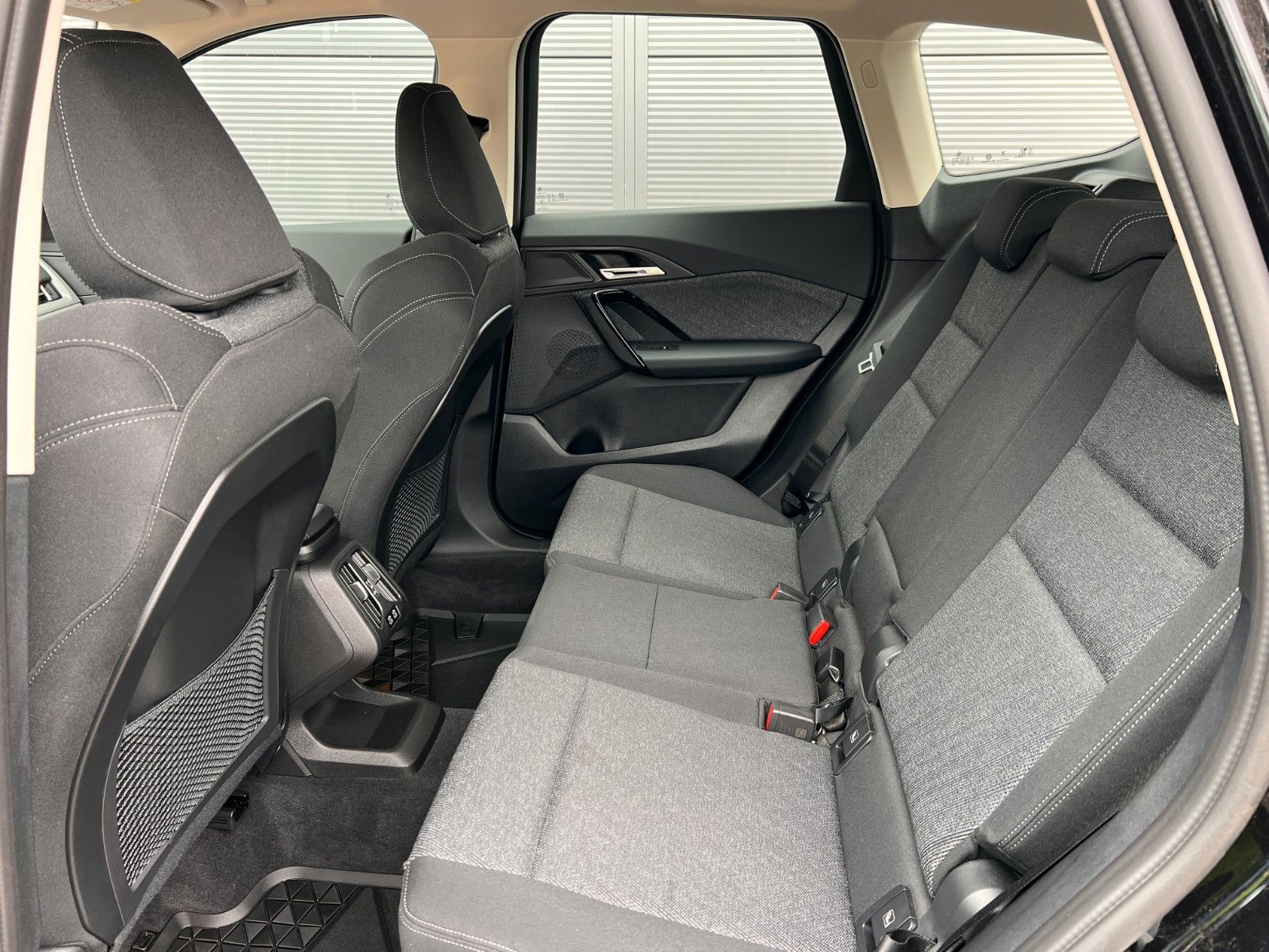 BMW X1 20d xDrive - Samsaru's Car Outlet