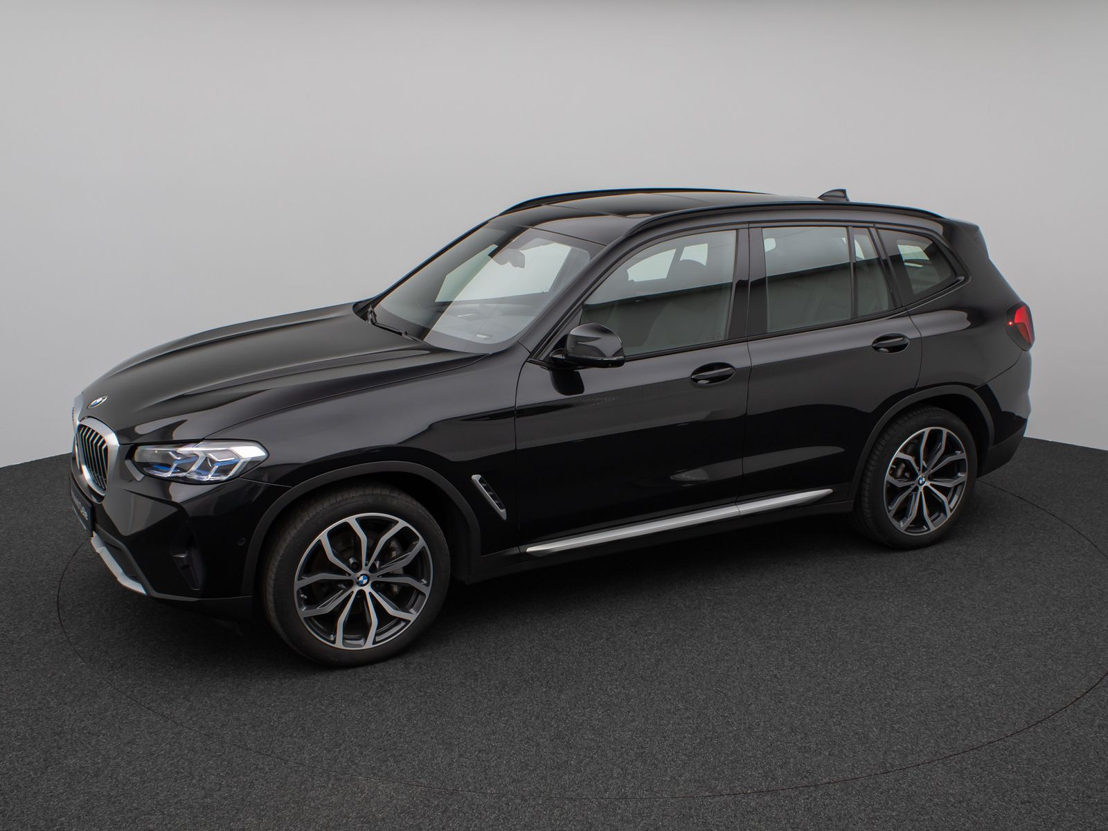 BMW X3 xD30d - Samsaru's Car Outlet