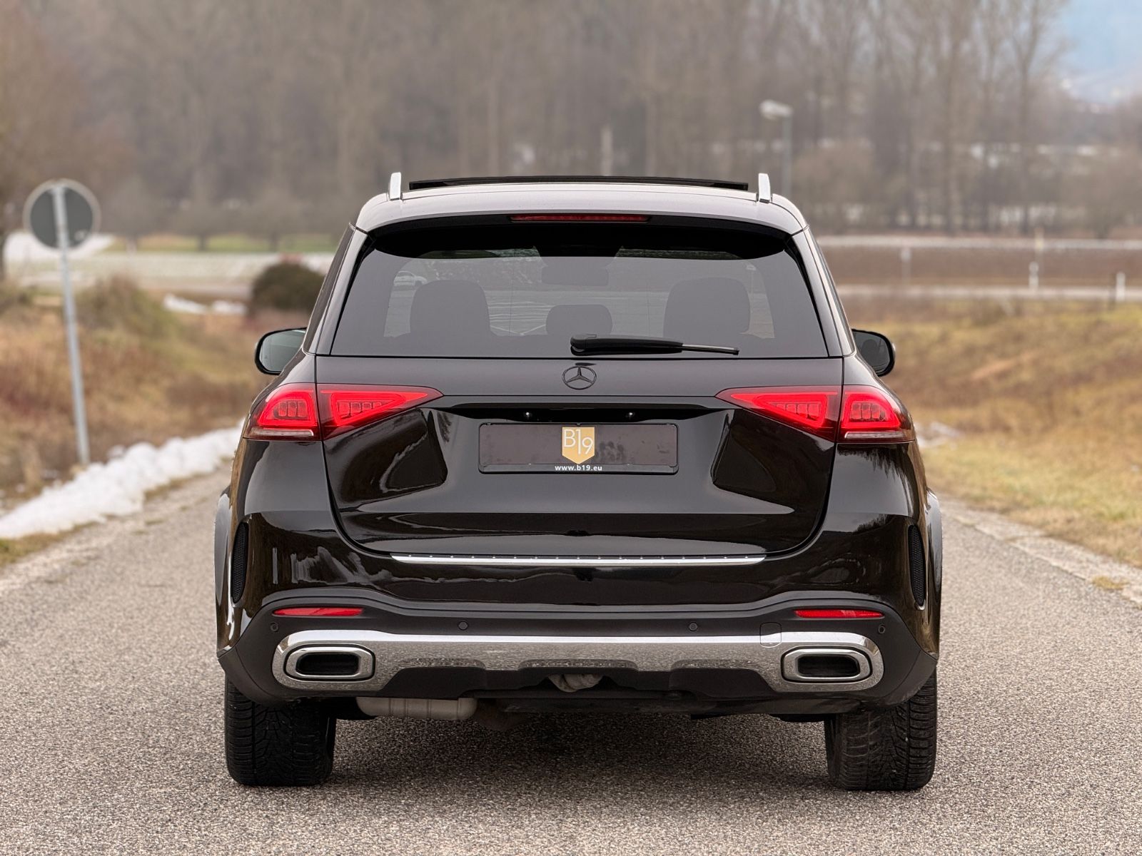 Mercedes-Benz GLE 350d/AMG LINE/JungeSterne09.26/AHK/Pano/360°