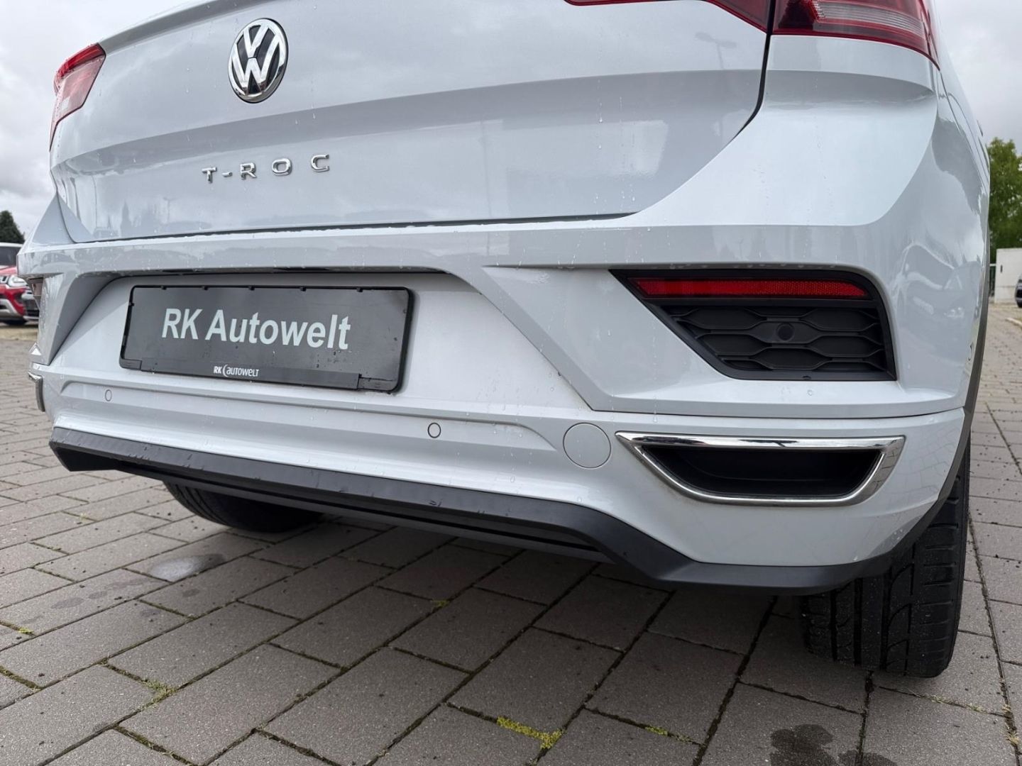 Volkswagen T-Roc IQ.DRIVE 1.5 TSI DSG - Samsaru's Car Outlet