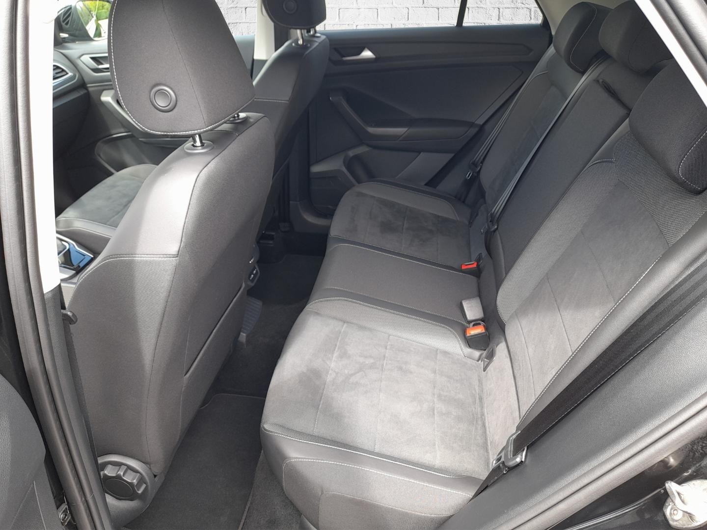Volkswagen T-ROC Style 1.5 TSI - Samsaru's Car Outlet