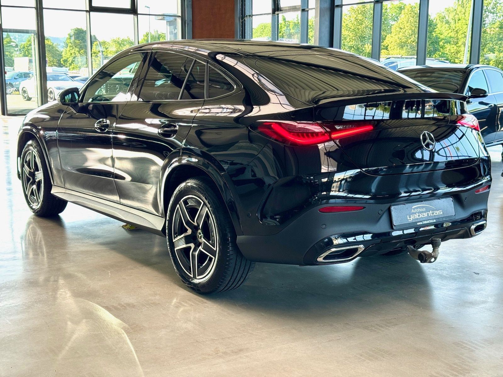 Mercedes-Benz GLC 300 4M Coupé AMG - Samsaru's Car Outlet