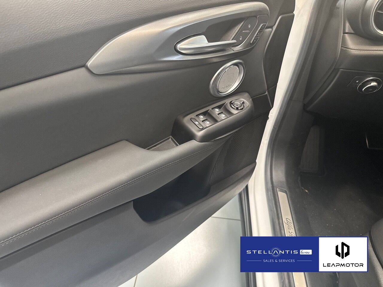 Alfa Romeo Tonale PHEV Q4 Veloce Navi LED Kamera Sound