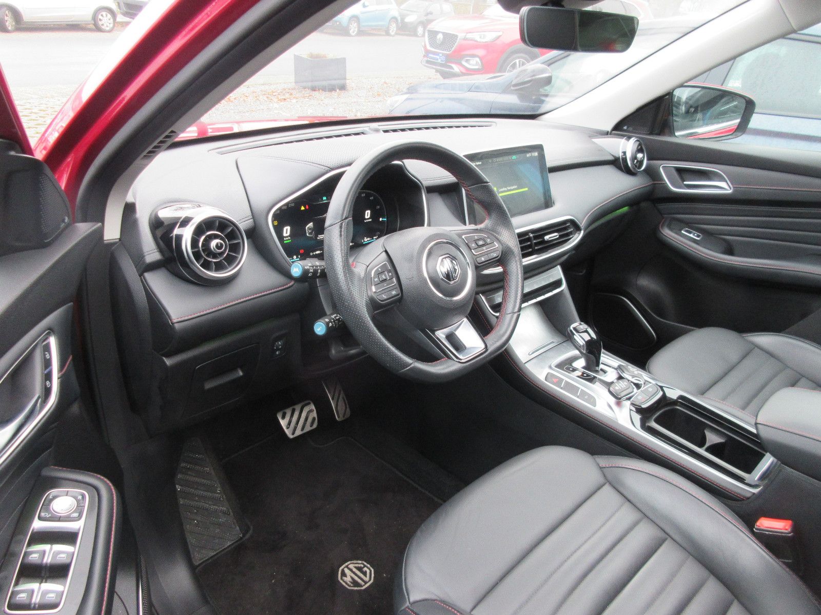 MG EHS 1.5TGI PLUG IN HYBR. LUXURY+MG PILOT PANO 18