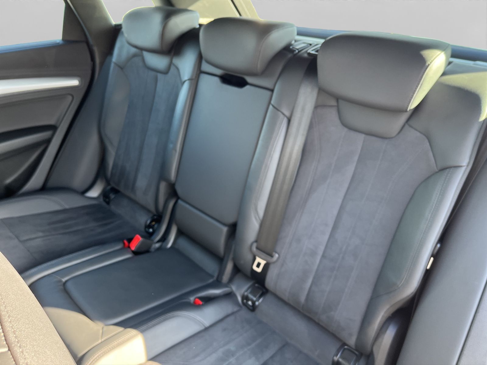 Audi Q5 S Line 50 TFSIe quattro AHK+LED+Navi+ACC+Sthz