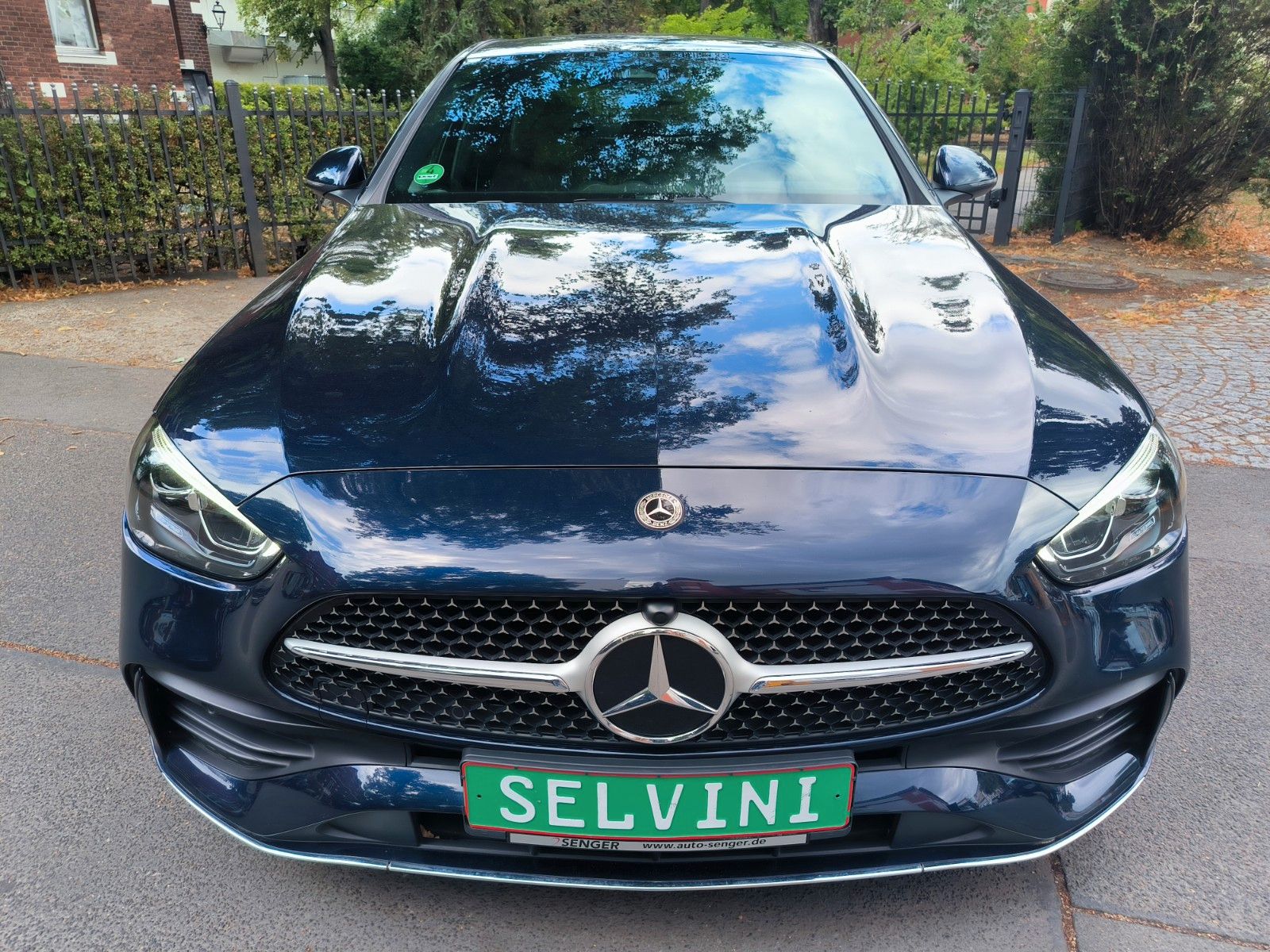 Mercedes-Benz C 300 e AMG LINE - Samsaru's Car Outlet