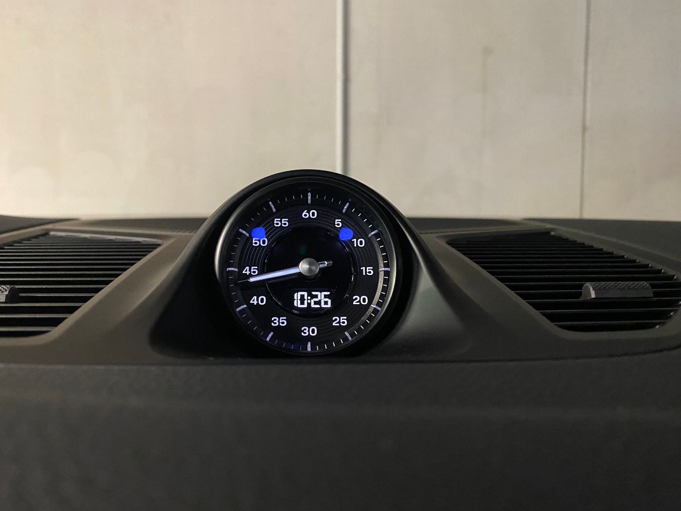 Porsche Cayenne E-Hybrid Coupé | Adaptive Luftfederung |