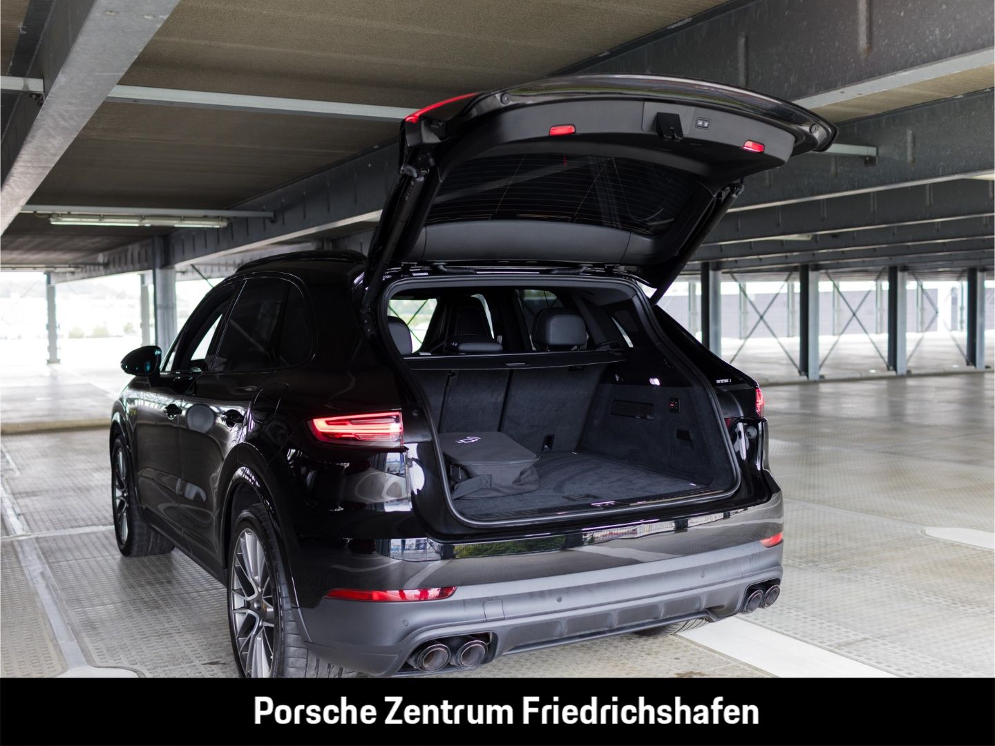 Porsche Cayenne E-Hybrid Platinum Edition Panoramadach B
