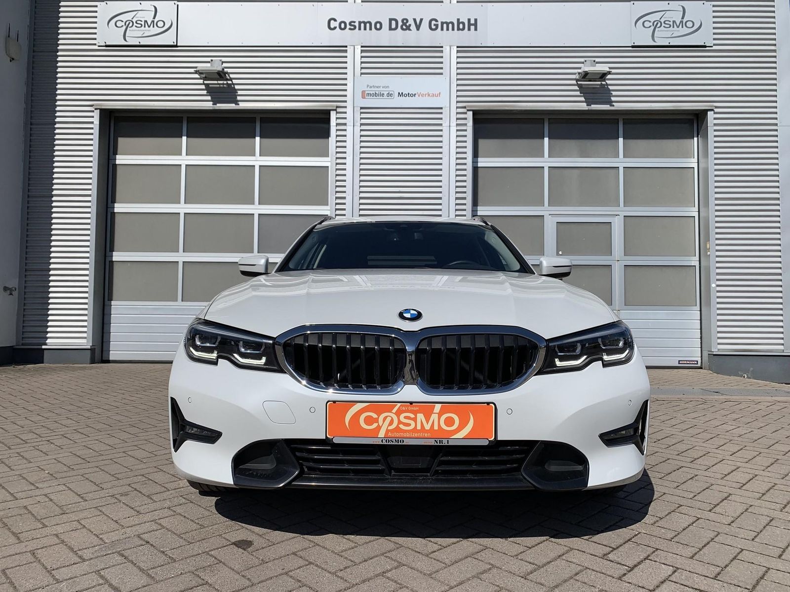 BMW 330i SportLine - Samsaru's Car Outlet