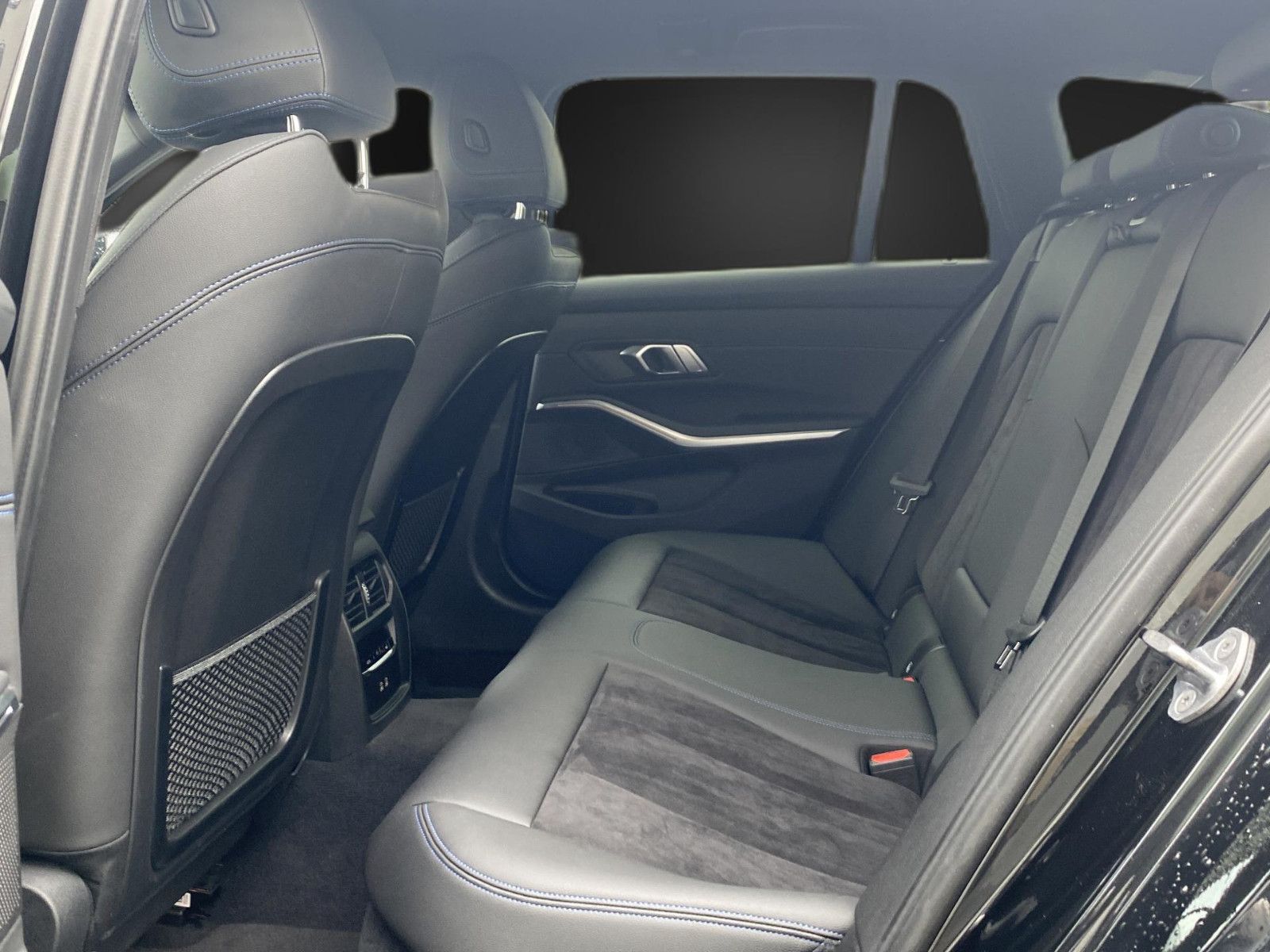 BMW 320 d xD M Sport - Samsaru's Car Outlet