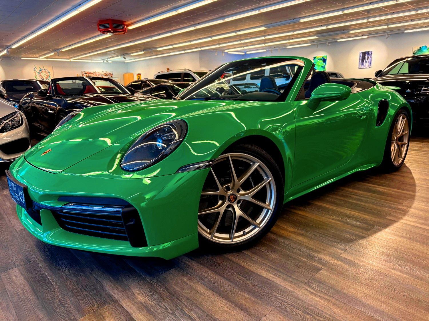 Porsche 992 Turbo S Cabrio Individual 12 M Approved 19%