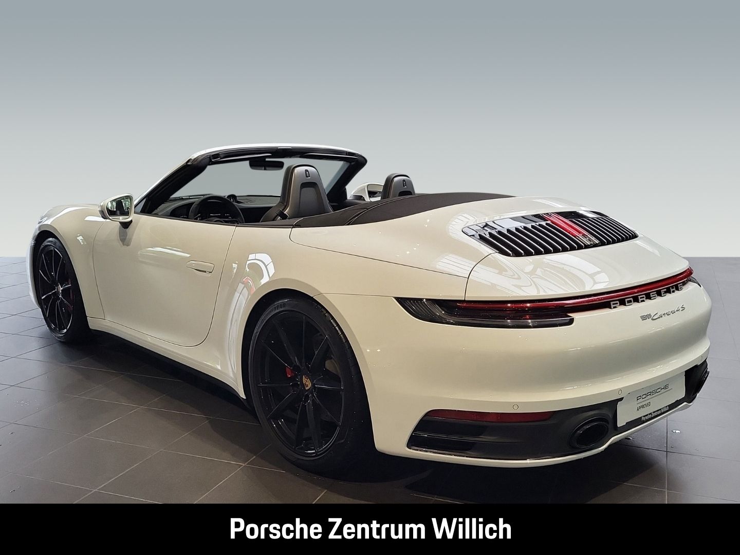 Porsche 992 911 Carrera 4S Cabriolet Hinterachslenkung
