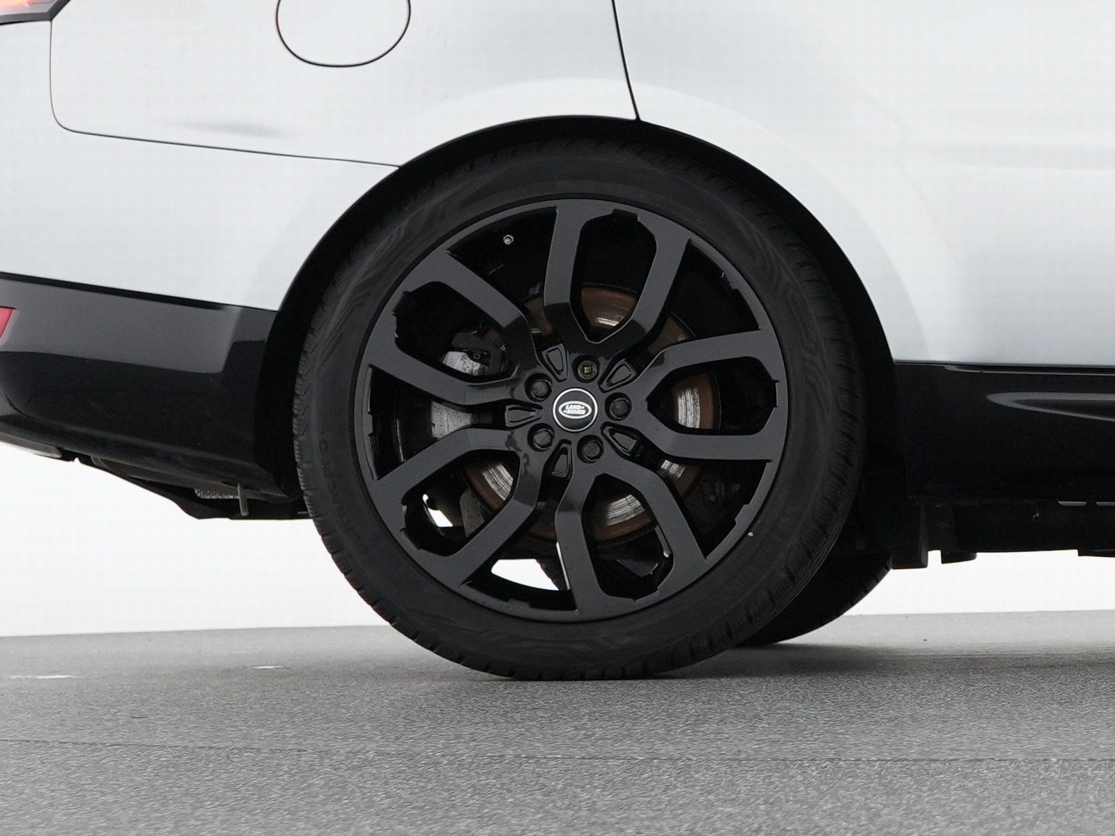 Range Rover Sport SDV6 HSE Black - Samsaru's Car Outlet