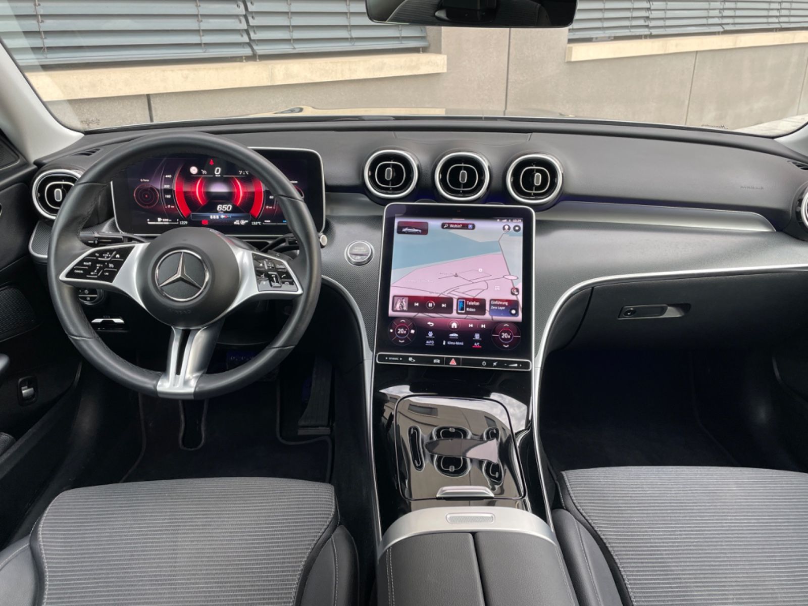 Mercedes-Benz C 220d - Samsaru's Car Outlet