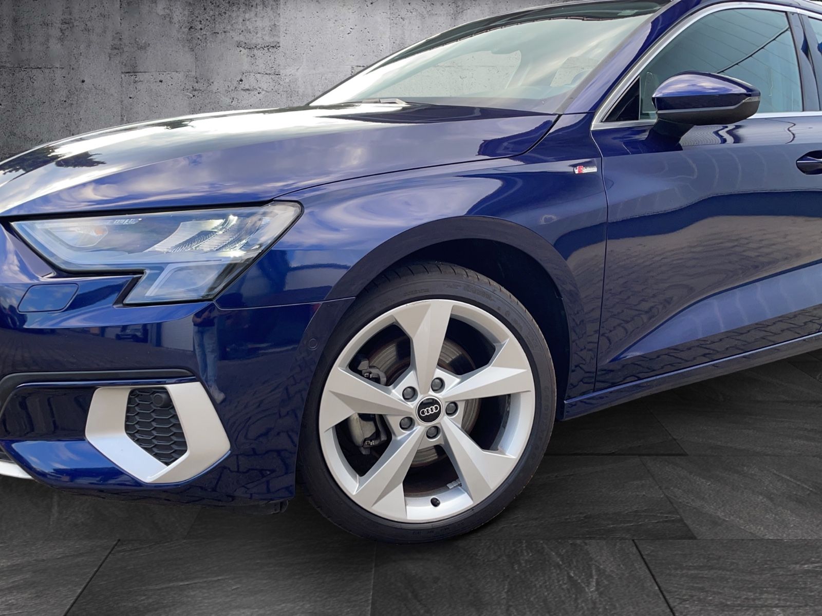 Audi A3 Sportback 30 TDI Sport S-Tronic - Samsaru's Car Outlet