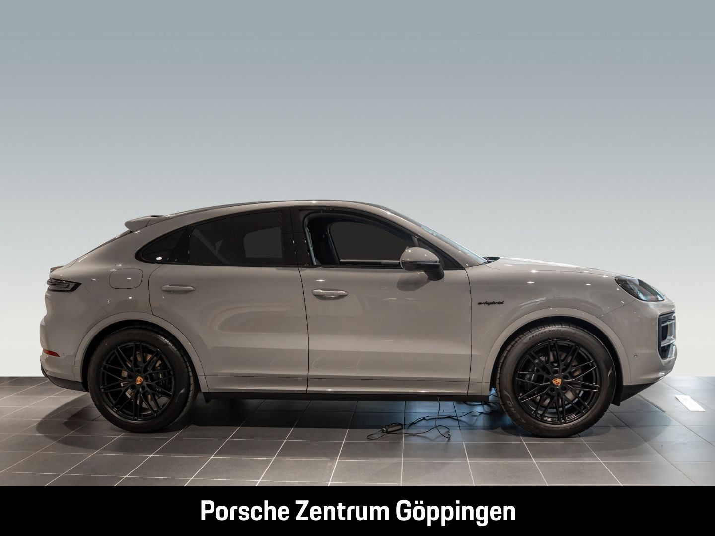 Porsche Cayenne E-Hybrid Coupe BOSE Luftfederung LED