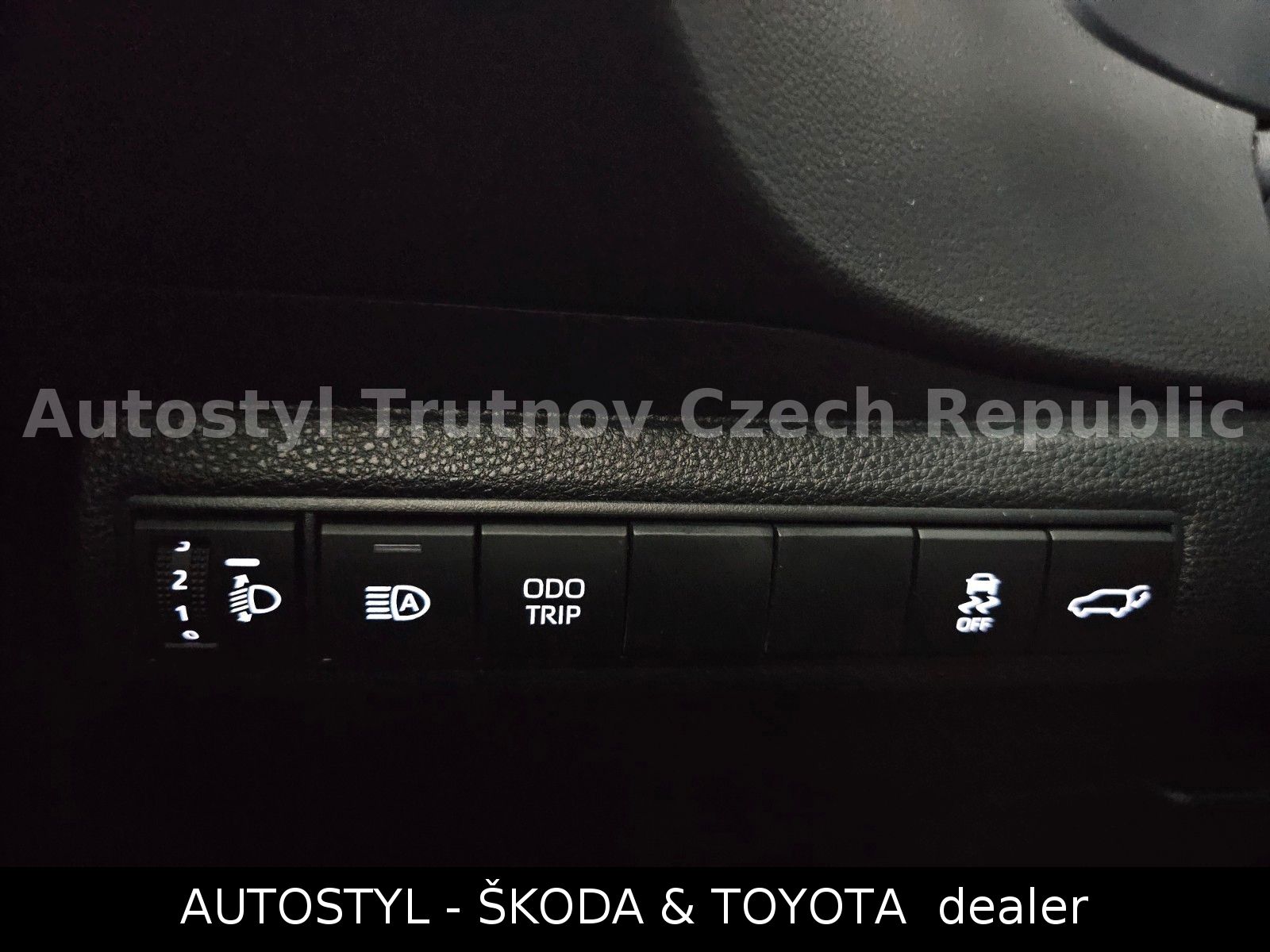 Toyota TS 2.0HEV 184k STYLE