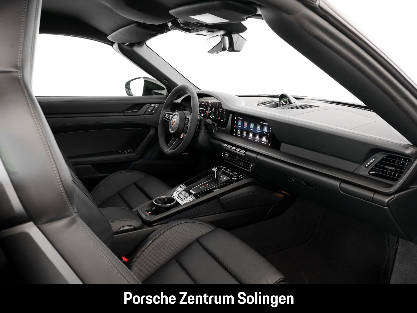 Porsche 911 Carrera 4 GTS Cabriolet HD-Matrix Lift Bose