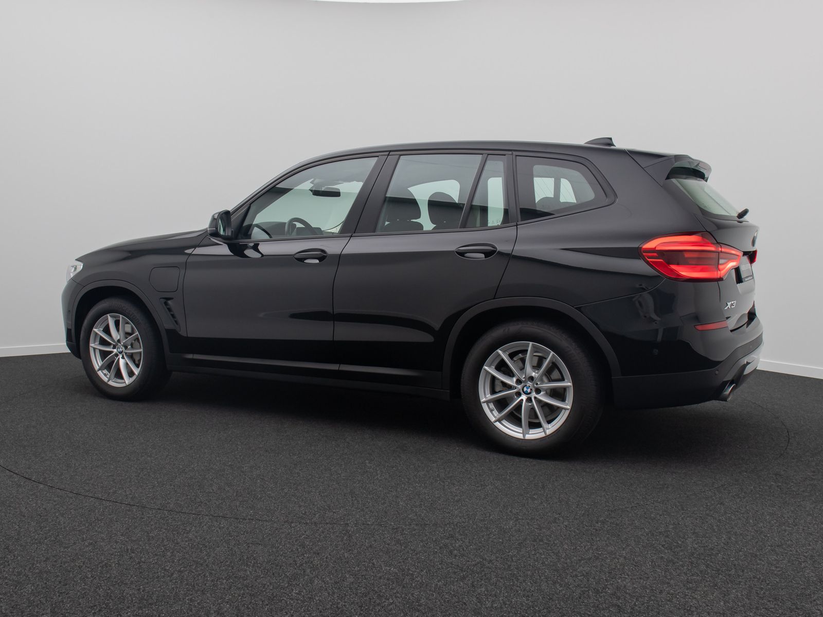 BMW X3 xD30e Kamera HUD DAB Komfort Sport LED 18Zoll