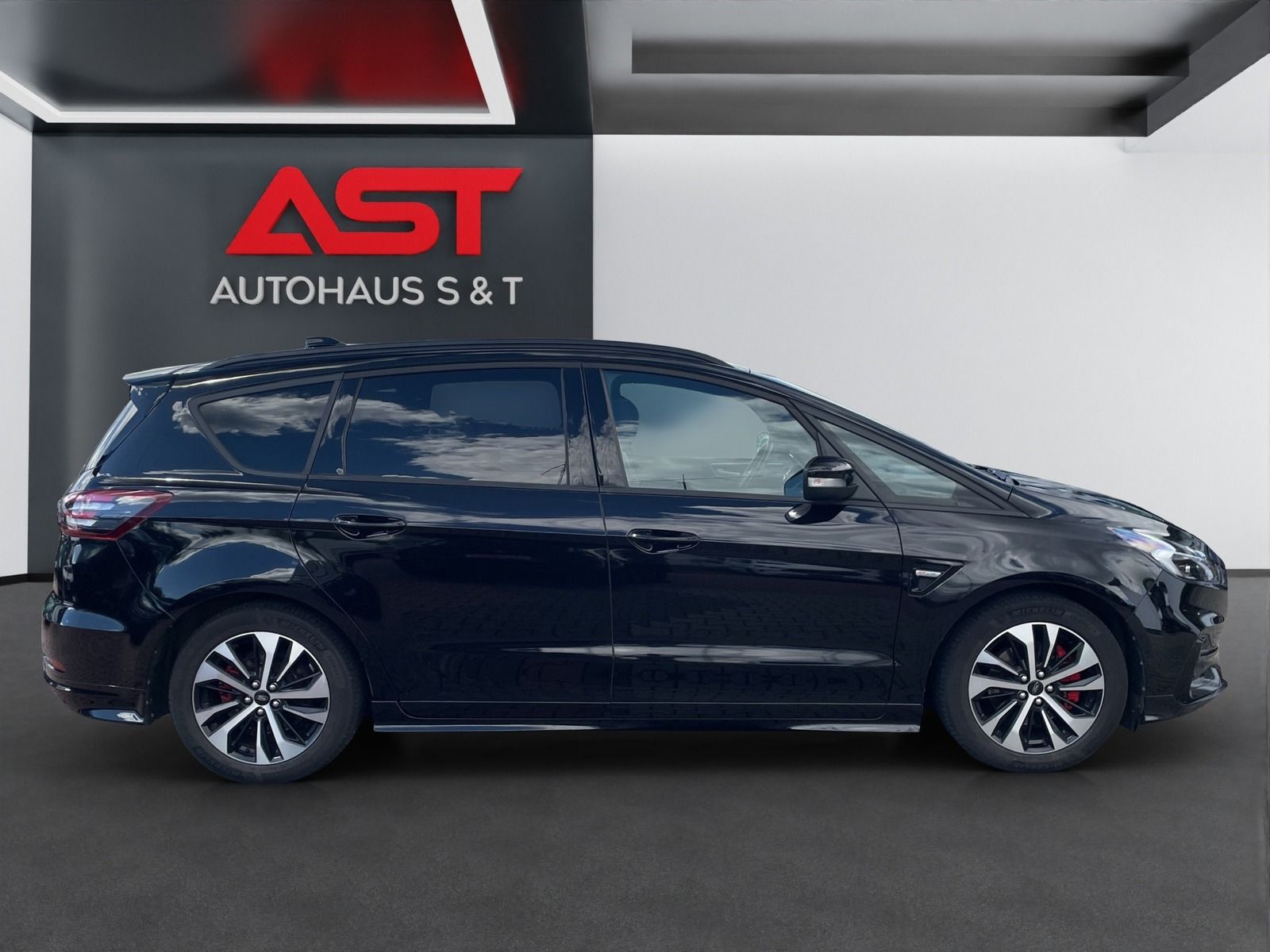 Ford S-MAX 2.0 EB ST-Line AHK/NAVI/LED/MEMORY/RFK