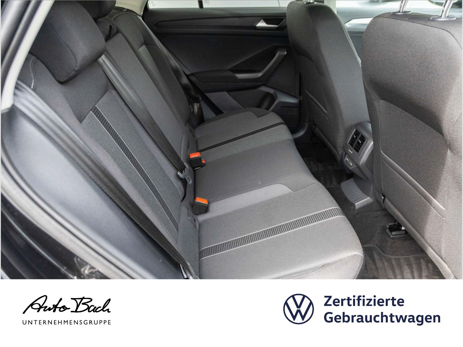 Volkswagen T-Roc 1.0TSI Life - Samsaru's Car Outlet