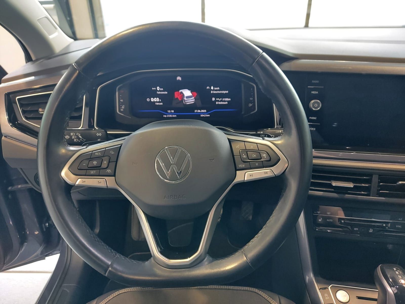 Volkswagen Taigo 1.0 TSI Style - Samsaru's Car Outlet