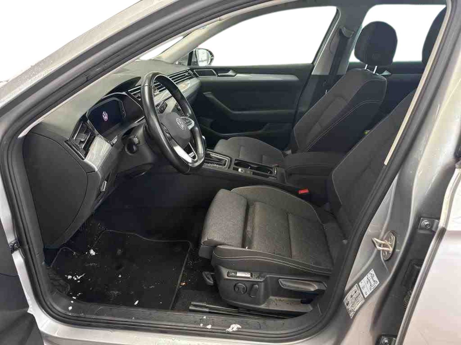 Volkswagen Passat Variant 2.0TDI DSG 4 Mo Business AHK Navi