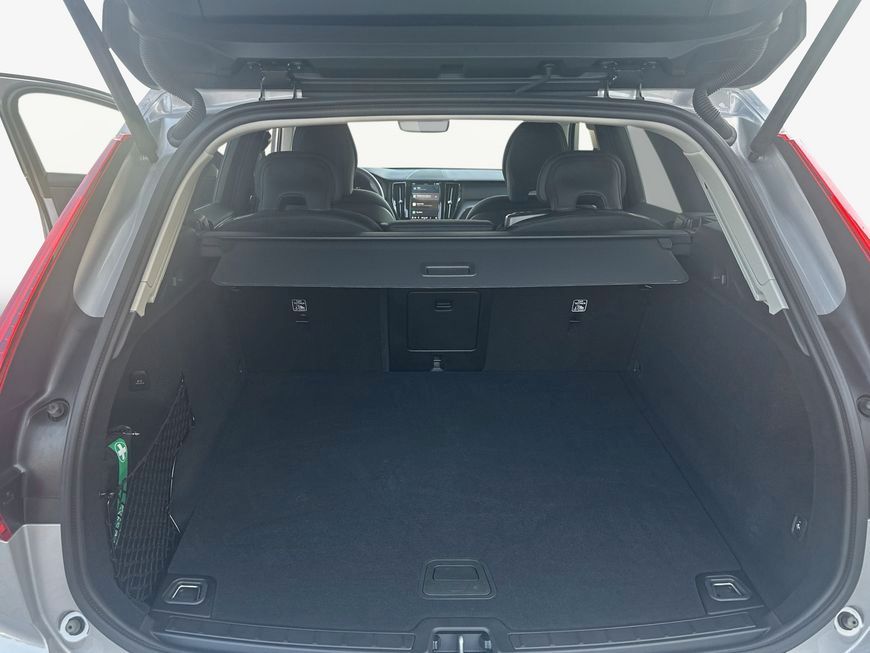 Volvo XC60 B5 B AWD Core GJR SiH AHK FIS WINTER