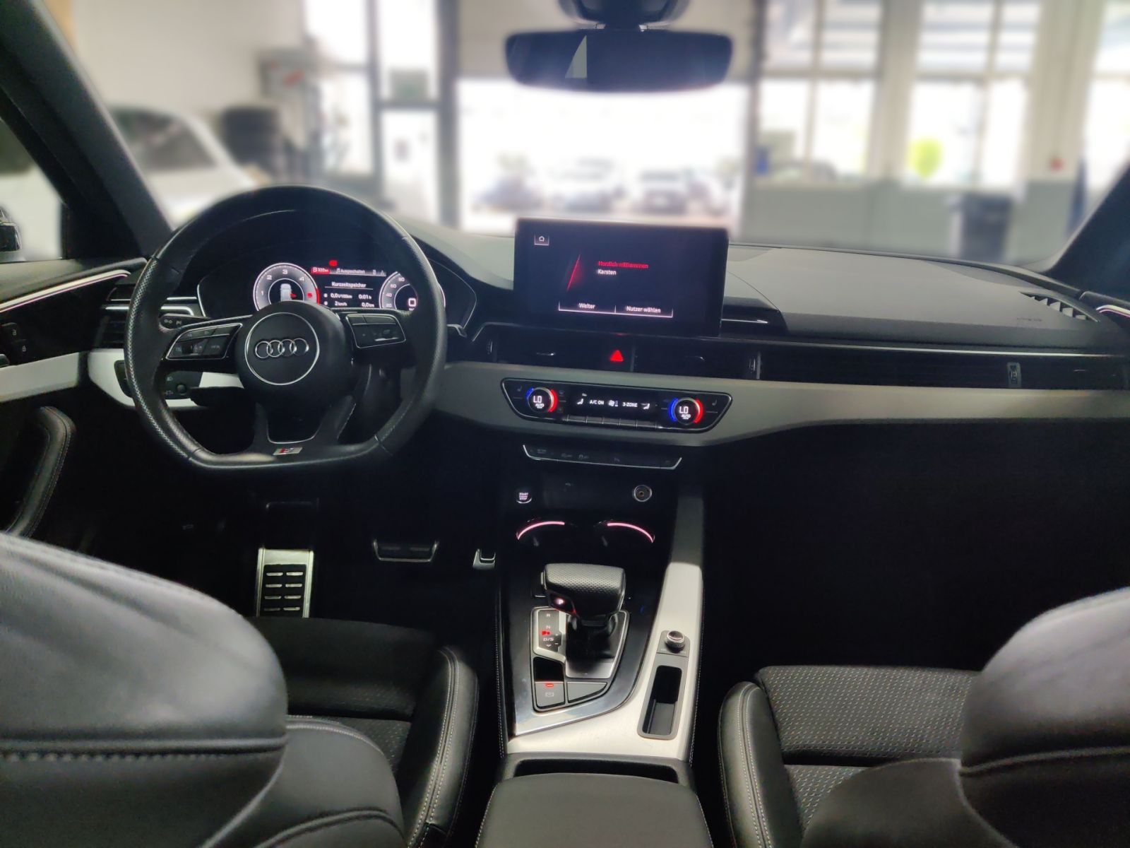 Audi A4 Avant 40 TDI s-line CompetitionPlus - Samsaru's Car Outlet