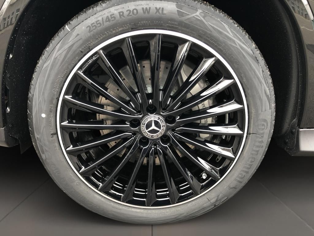 Mercedes-Benz GLC 300 d 4MATIC +MBUX+AMG+DigitalLight+Pano+AHK