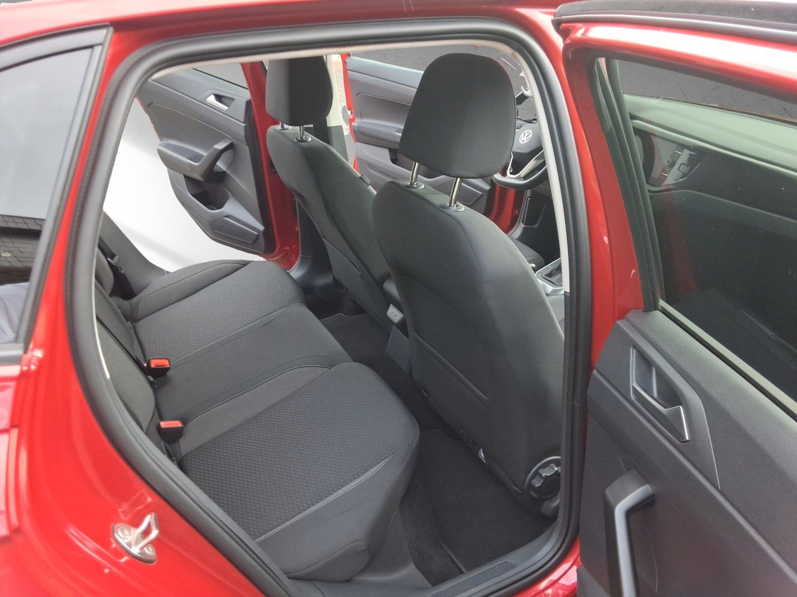Volkswagen Taigo 1.0 TSI - Samsaru's Car Outlet