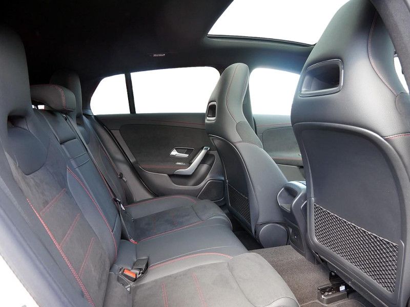 Mercedes-Benz CLA 250 4M AMG Night - Samsaru's Car Outlet