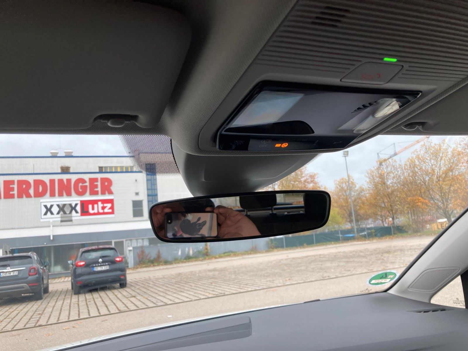 Volkswagen Golf VIII Lim. Style eHybrid - Samsaru's Car Outlet