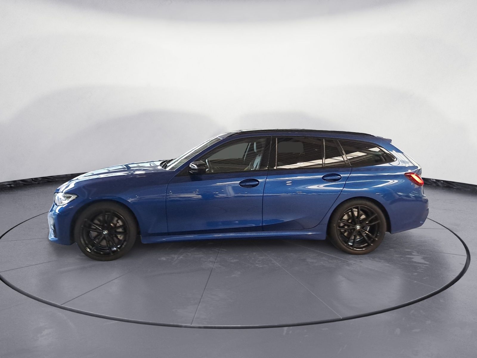 BMW 330i xDrive Touring M Sport - Samsaru's Car Outlet