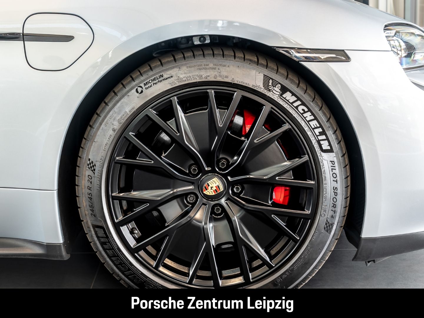 Porsche Taycan GTS Sport Turismo BOSE Surround-View LED