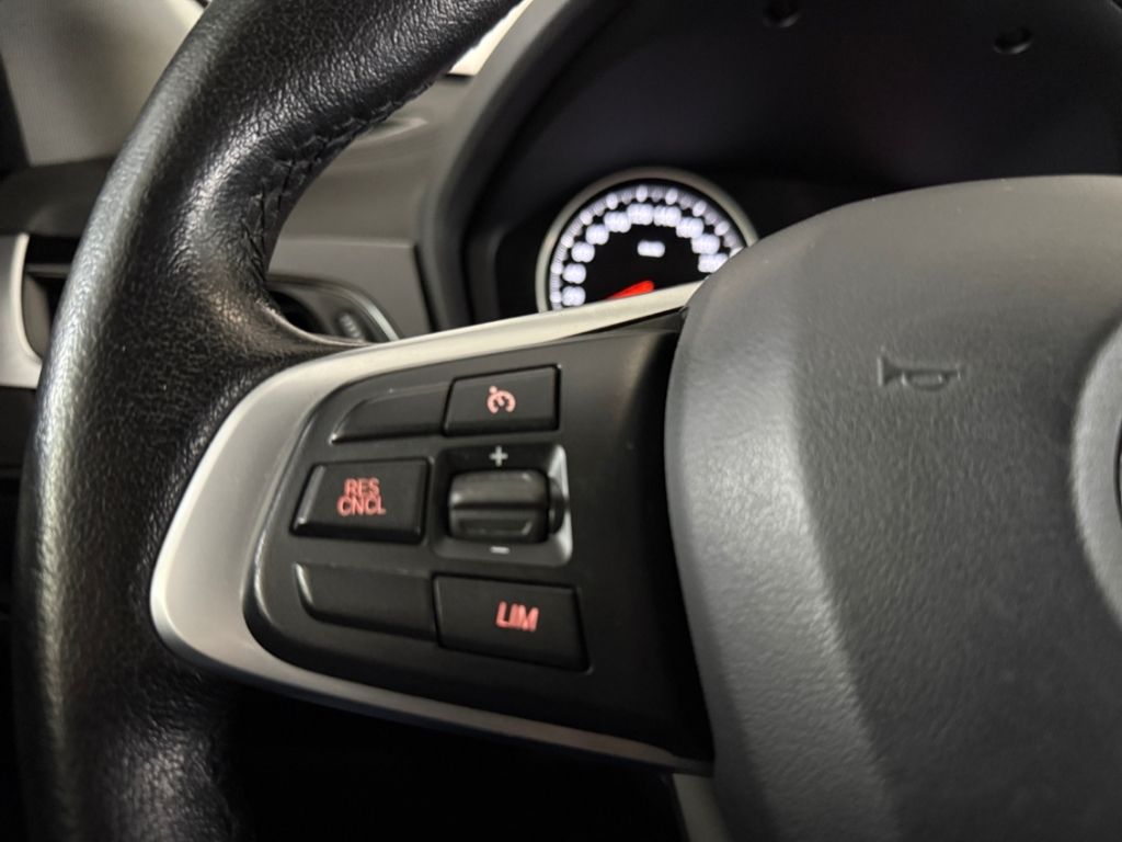 BMW X1 Sport Line - Samsaru's Car Outlet