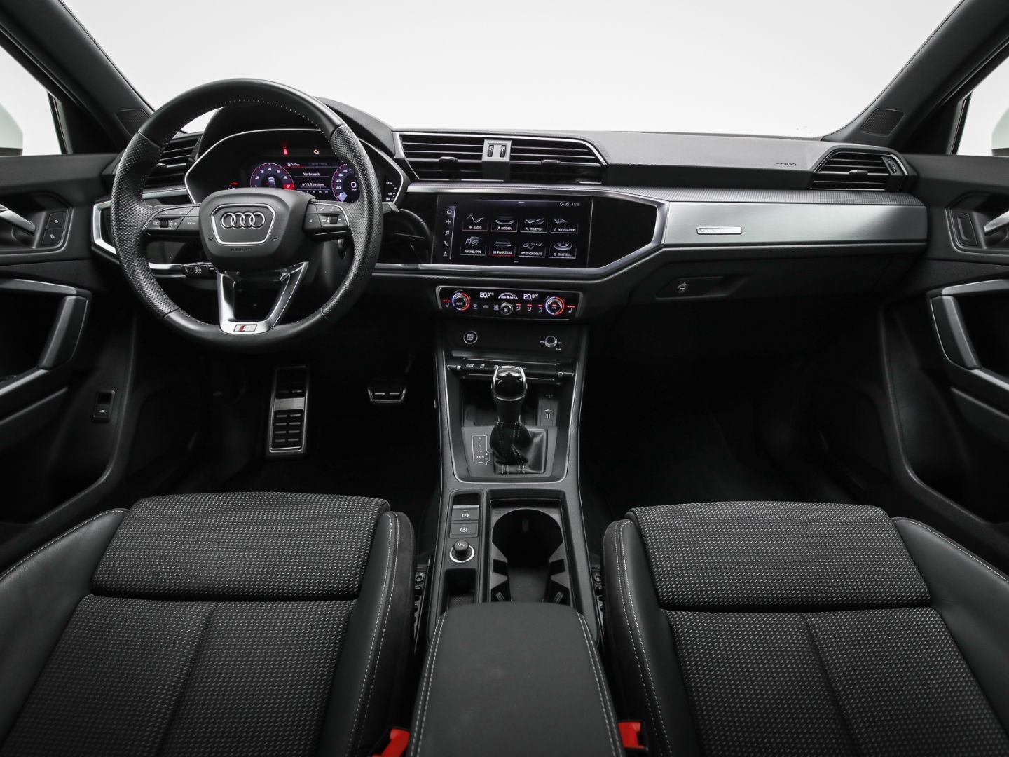 Audi Q3 Sportback 45 TFSI quattro S line - Samsaru's Car Outlet
