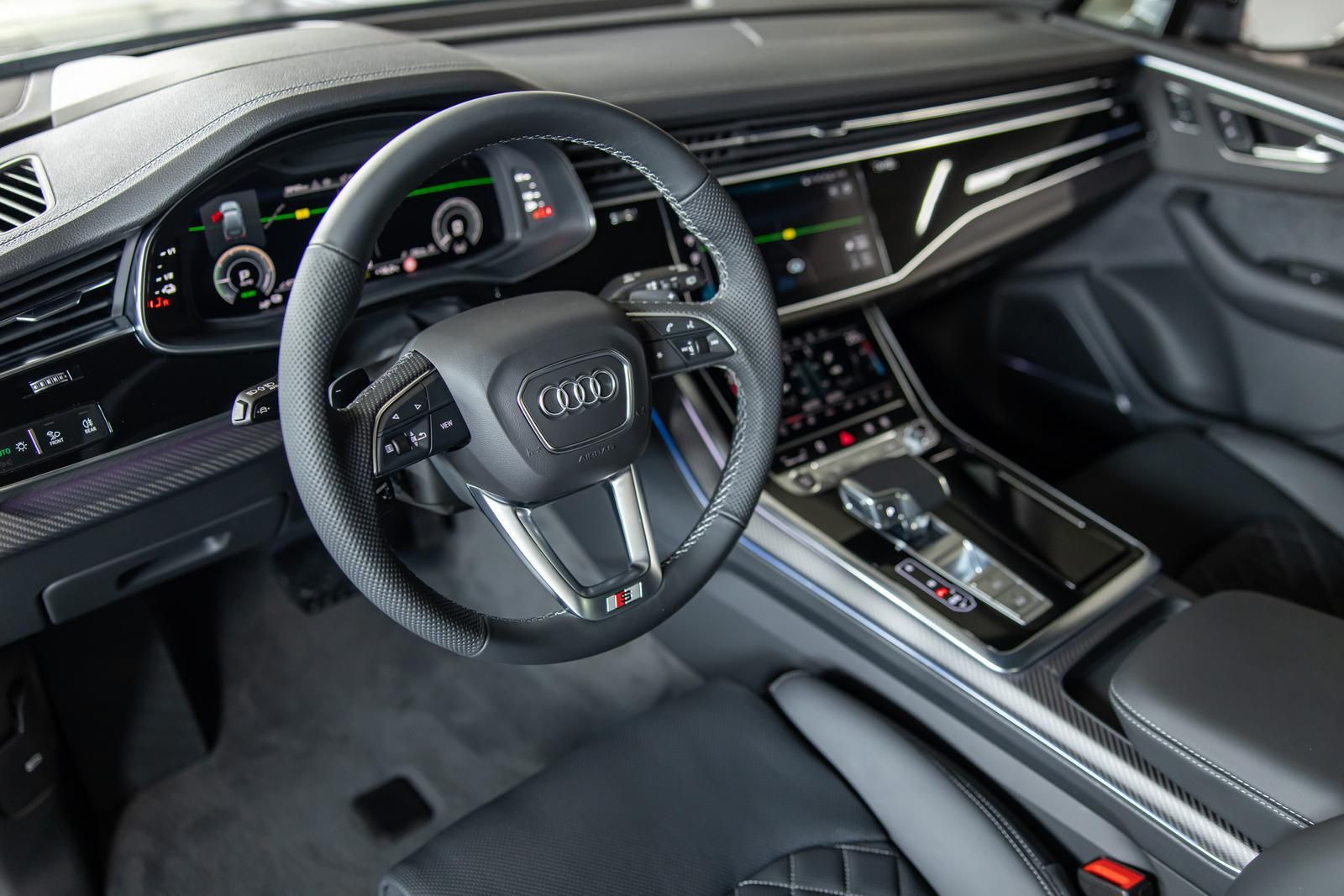 Audi Q7 60 TFSIe quattro S-line PANO B&O STHZ MASSAGE