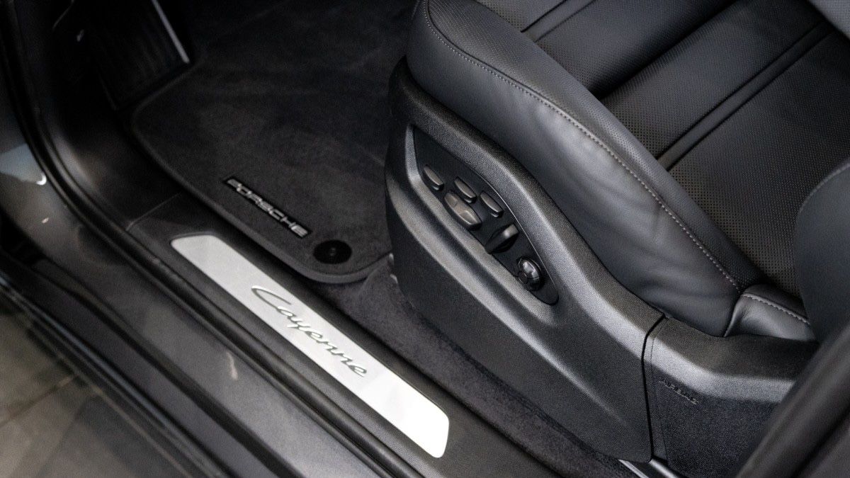 Porsche Cayenne Coupe E-Hybrid*SpDes*SpAbg*PASM*Luft*LED