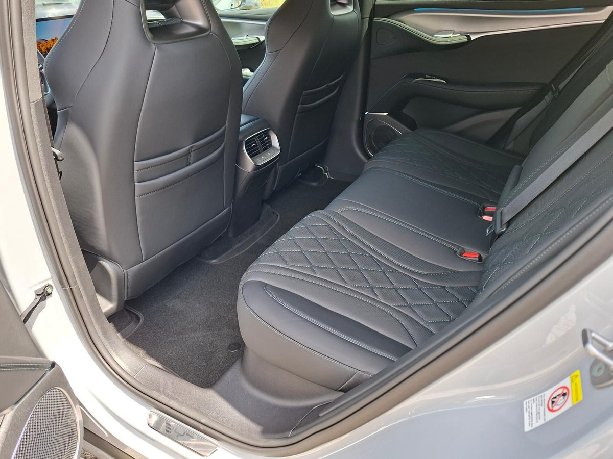 BYD Sealion 7