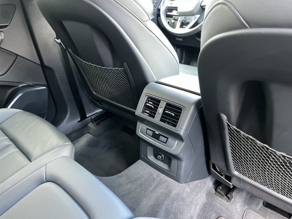 Audi Q5 55 TFSI e quattro S line LED AHK Kamera HeadU