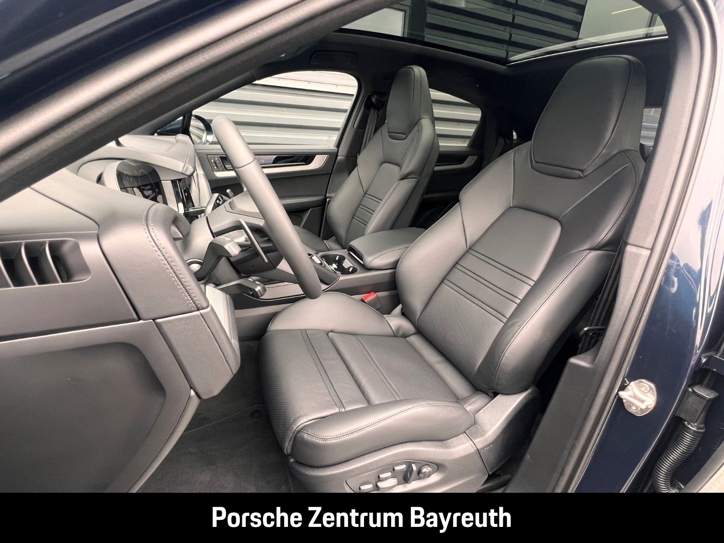 Porsche Cayenne E-Hybrid Coupe *AHV*HD-MATRIX*INNO*BOSE*