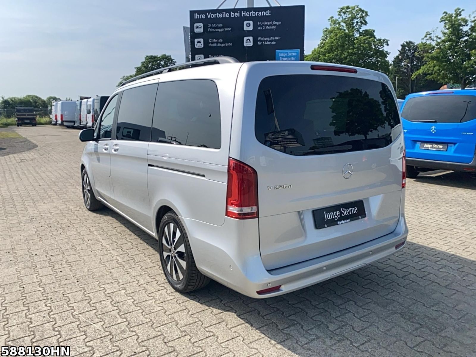 Mercedes-Benz V 220 ED - Samsaru's Car Outlet