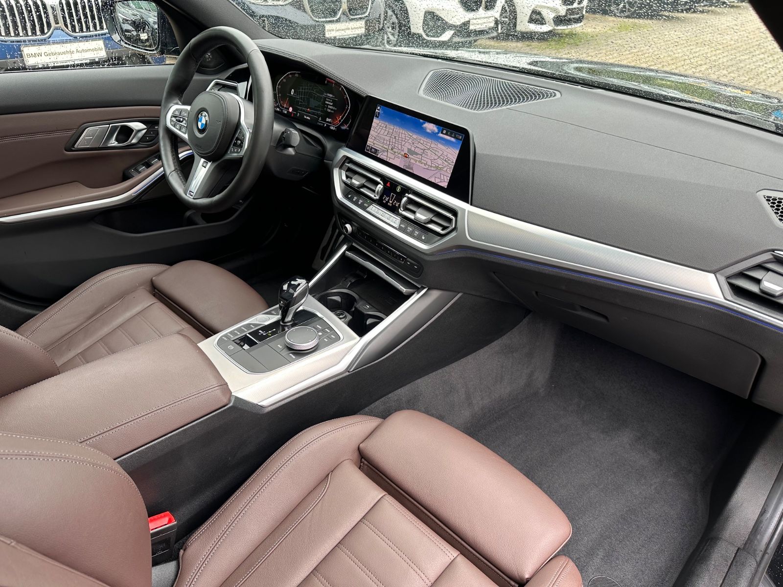 BMW 330d SAG M-Sportpaket - Samsaru's Car Outlet