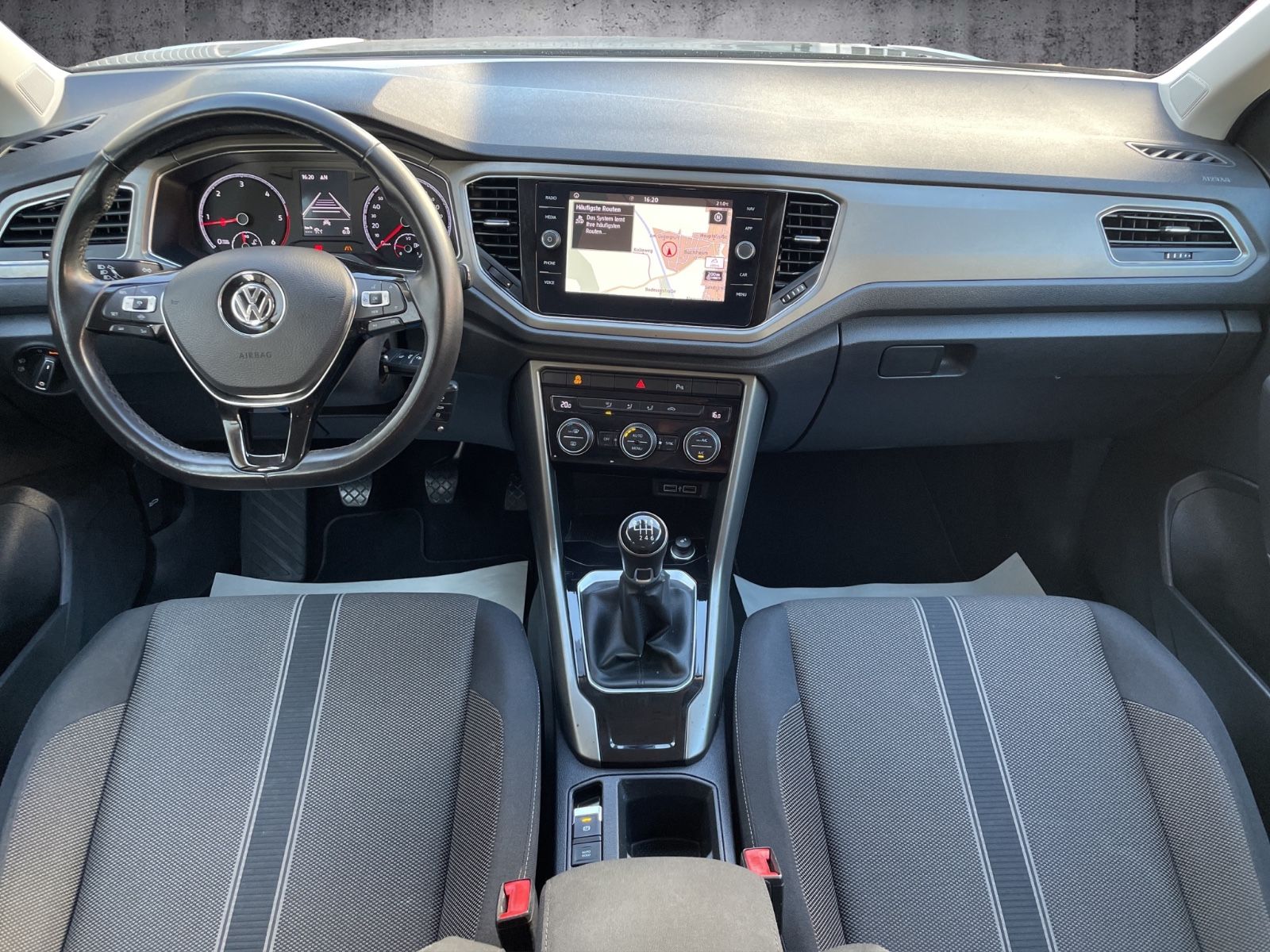 Volkswagen T-Roc Style TDI - Samsaru's Car Outlet