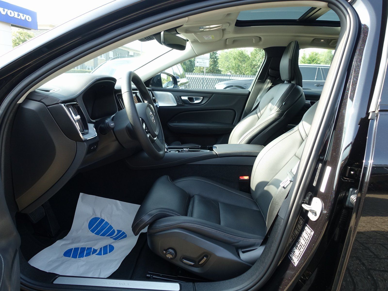 Volvo S60 Recharge Ultimate T8 AWD/360°/B&W/Massage