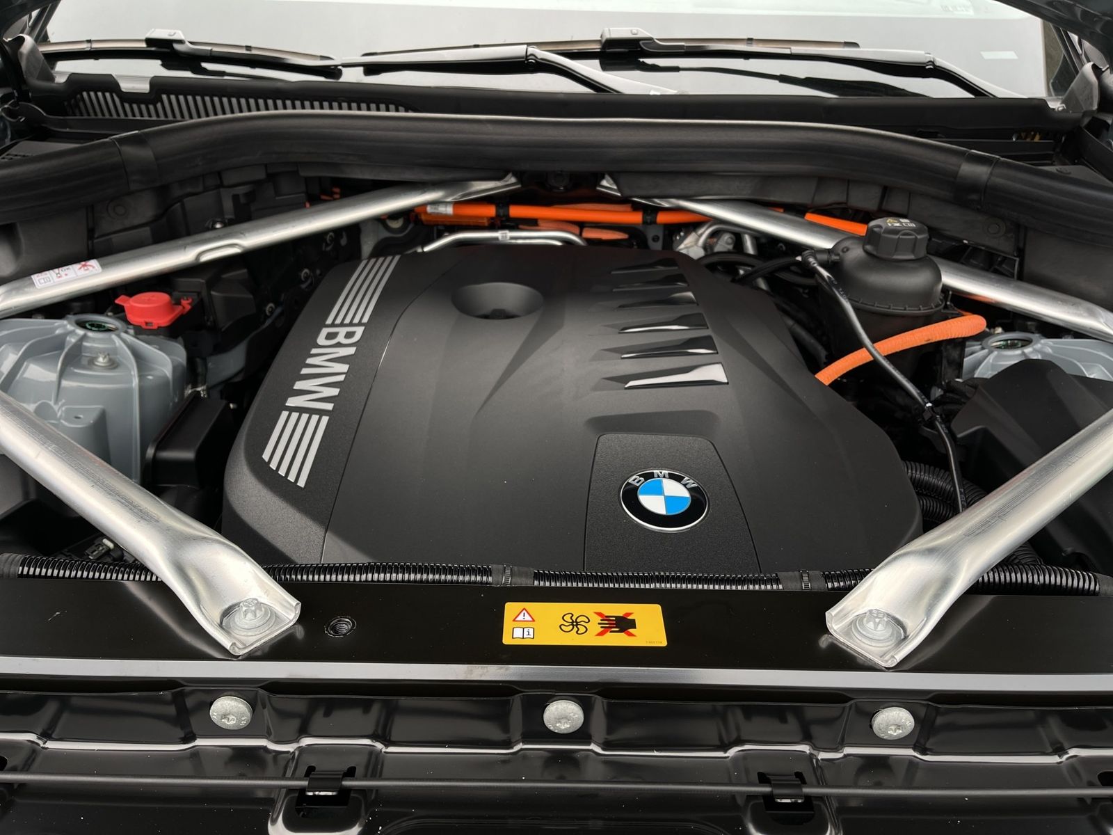 BMW X5 xDrive50e M Sport Pro 22"LM AHK GSD Sitzlüftu