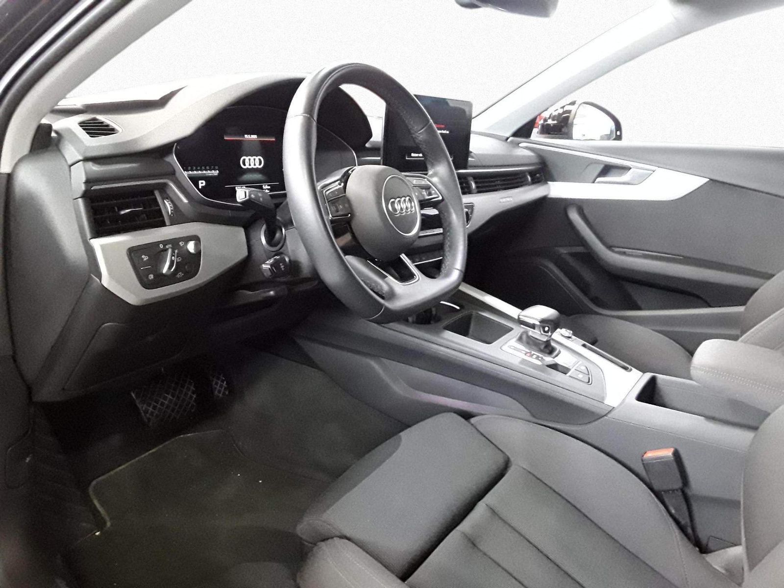 Audi A4 Limousine S line 45 TFSI qu. - Samsaru's Car Outlet