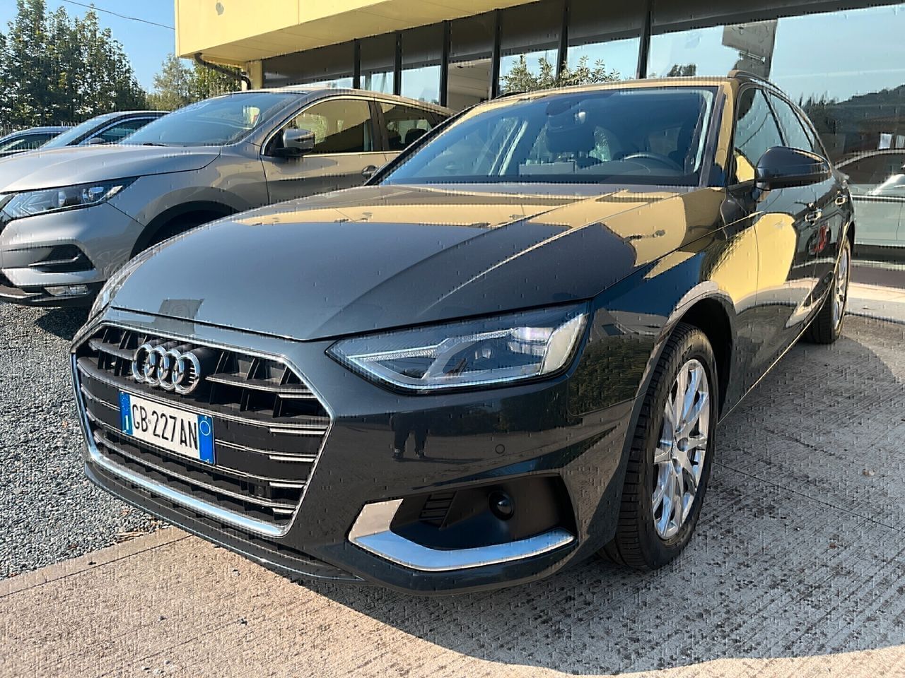 Audi A4 Avant 35 TDI S tronic - Samsaru's Car Outlet