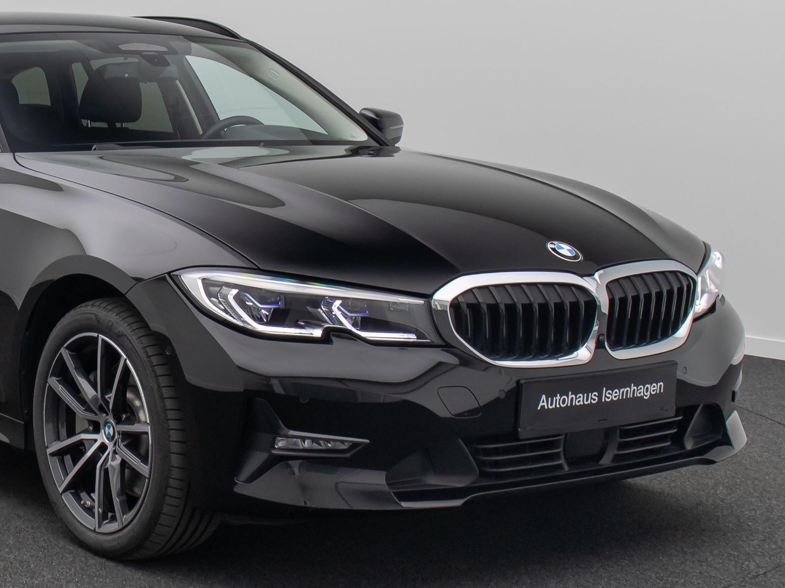 BMW 330e xD - Samsaru's Car Outlet